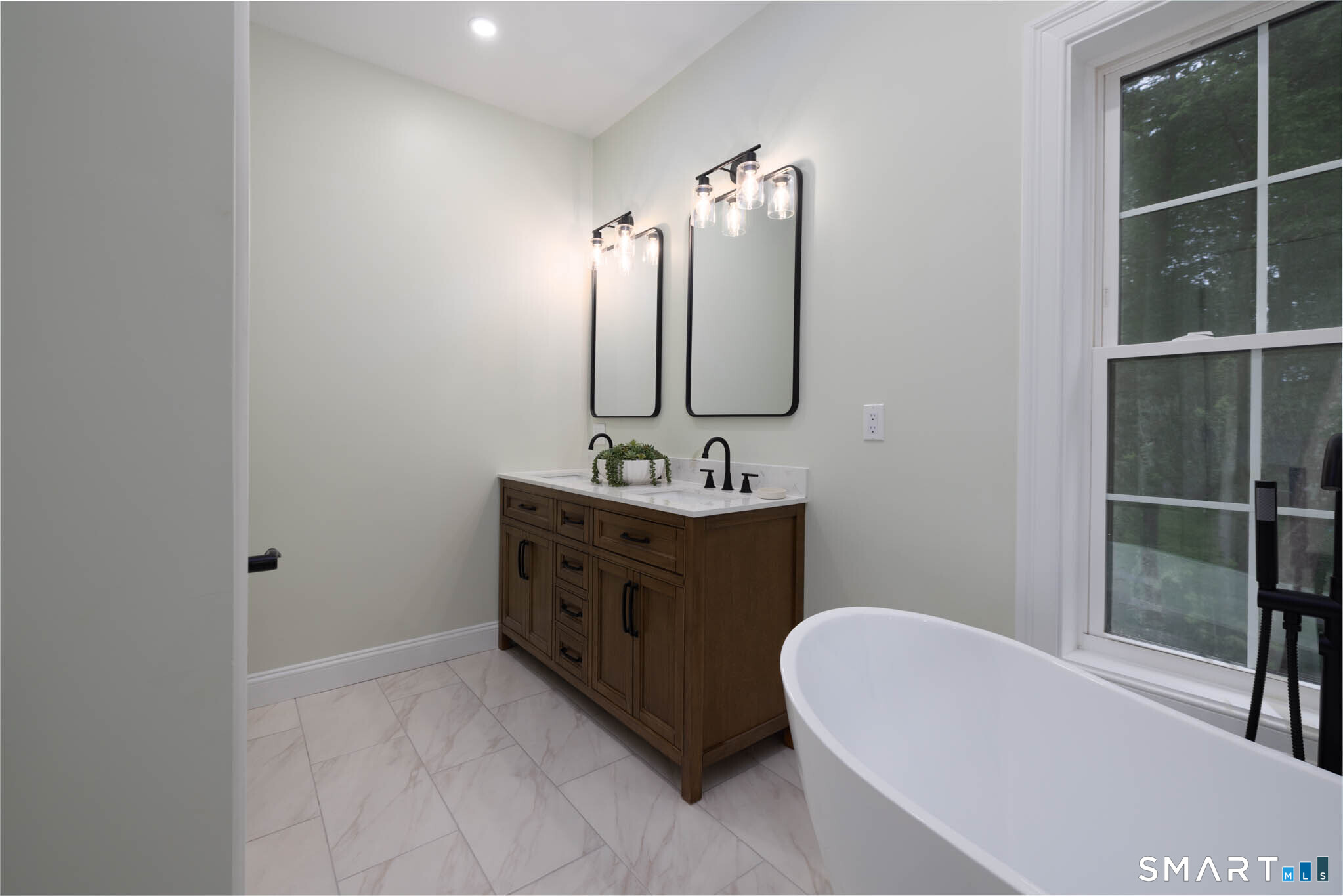 124 Nooks Hill Road Cromwell CT 06416