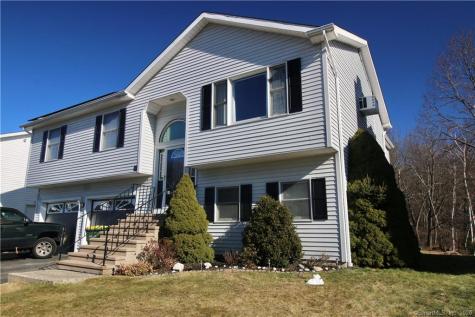 40 Laurie Place Waterbury CT 06704
