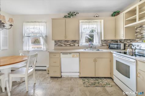 44 Meadowbrook Road Danbury CT 06811