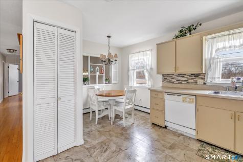 44 Meadowbrook Road Danbury CT 06811