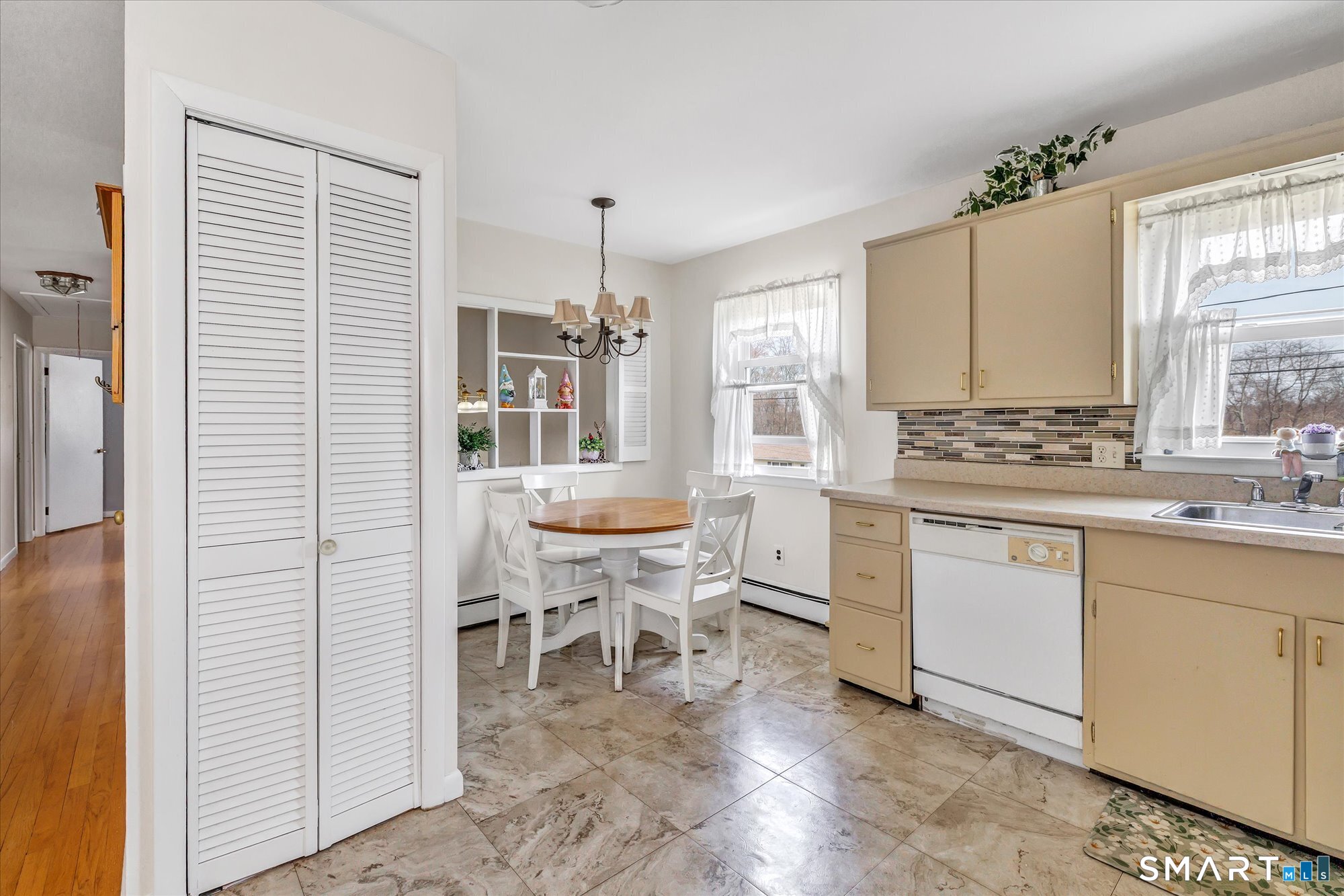 44 Meadowbrook Road Danbury CT 06811