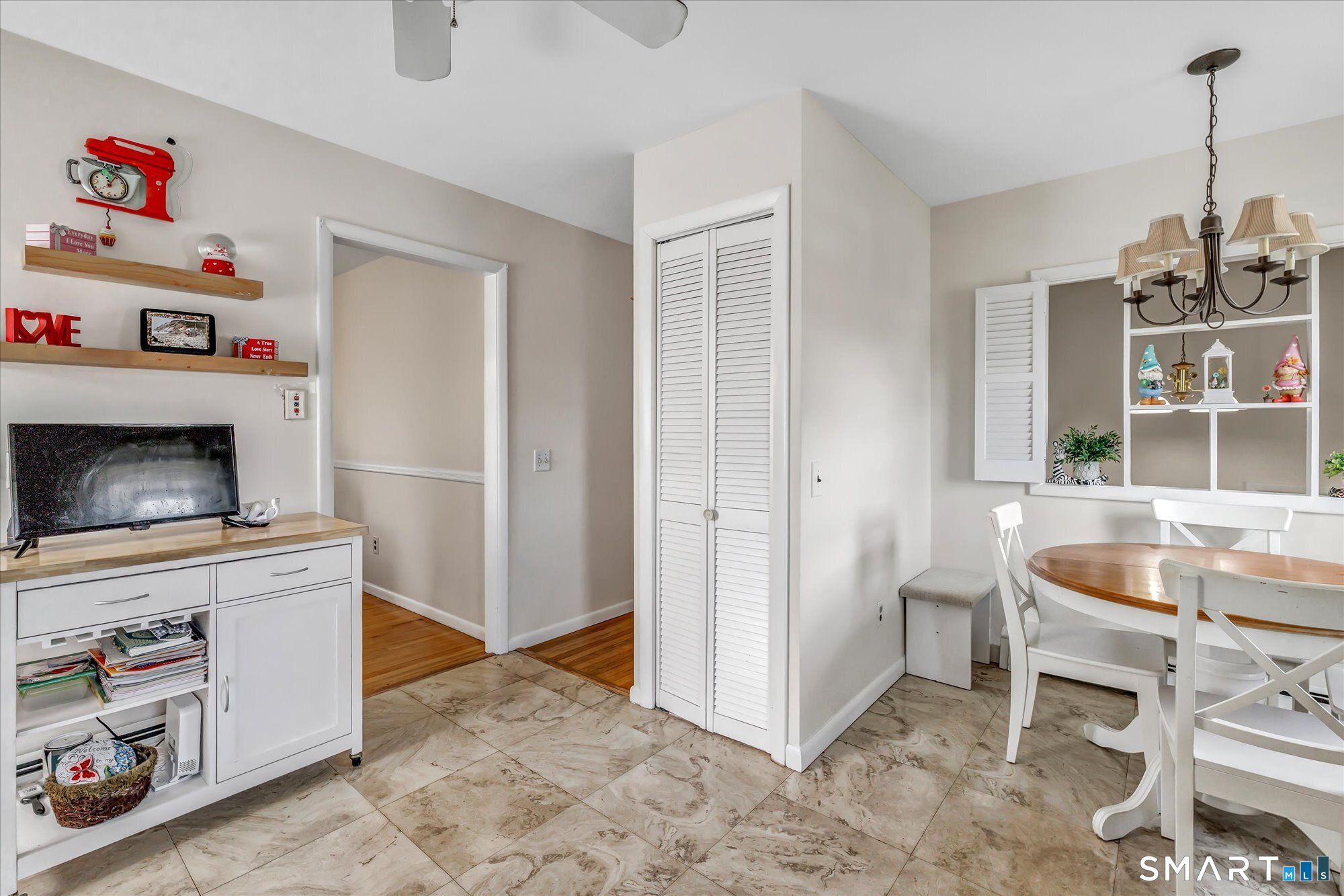 44 Meadowbrook Road Danbury CT 06811