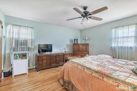 44 Meadowbrook Road Danbury CT 06811