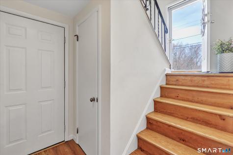 44 Meadowbrook Road Danbury CT 06811