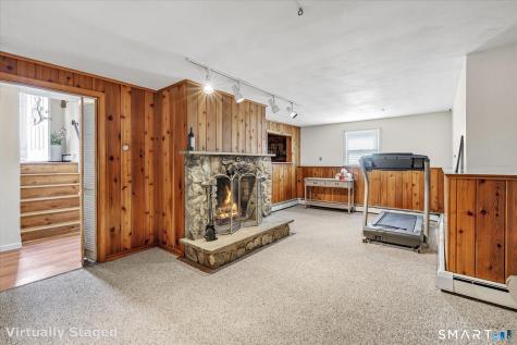 44 Meadowbrook Road Danbury CT 06811