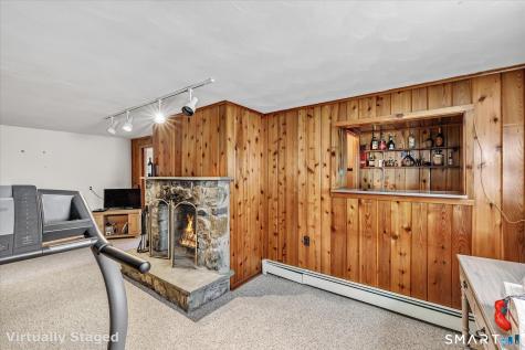 44 Meadowbrook Road Danbury CT 06811