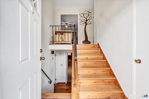 44 Meadowbrook Road Danbury CT 06811