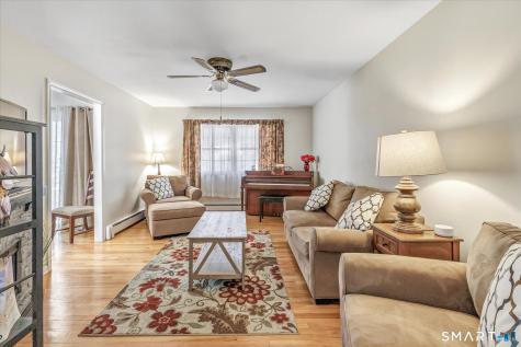44 Meadowbrook Road Danbury CT 06811