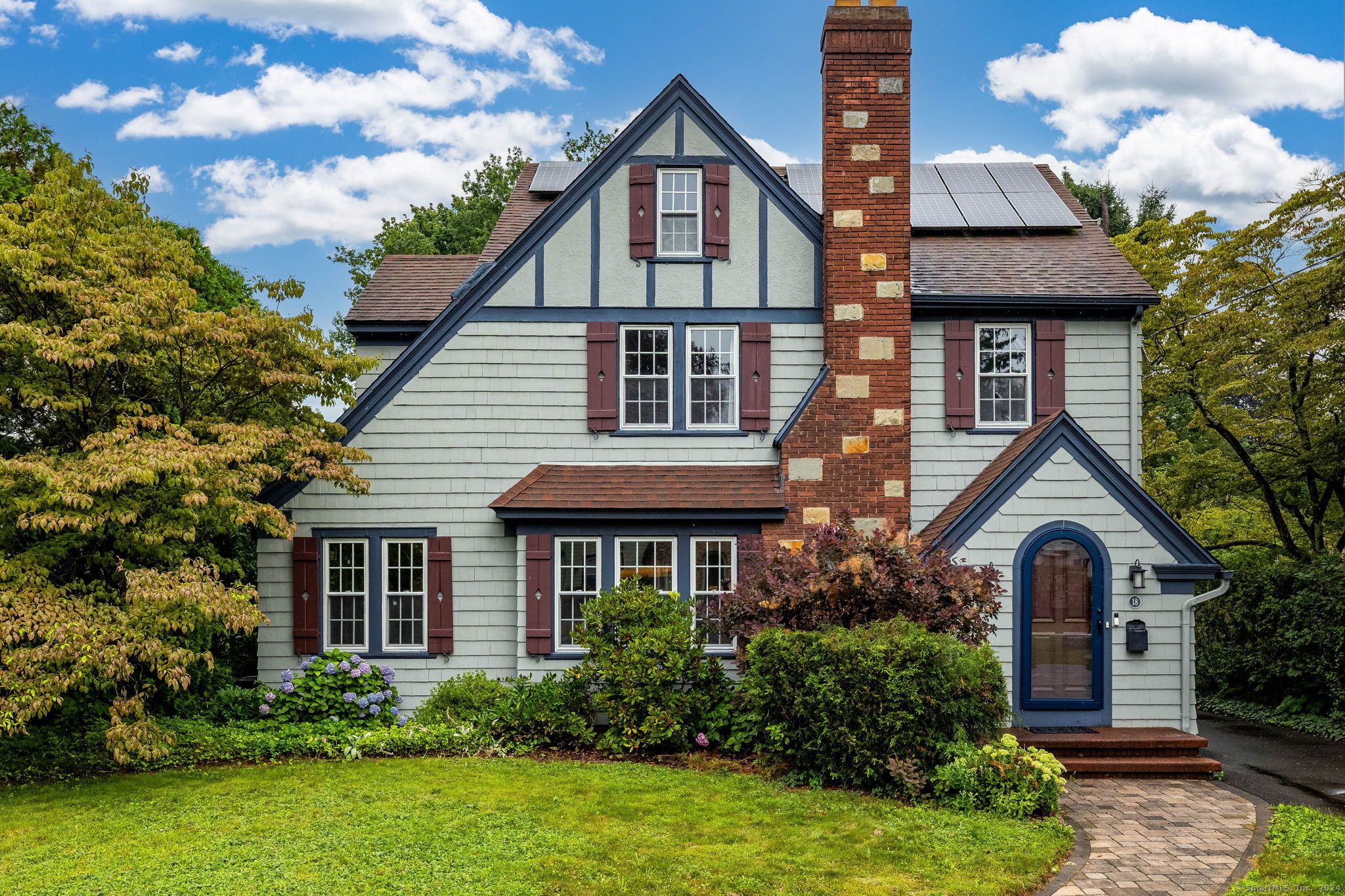 18 Middle Road Hamden CT 06517