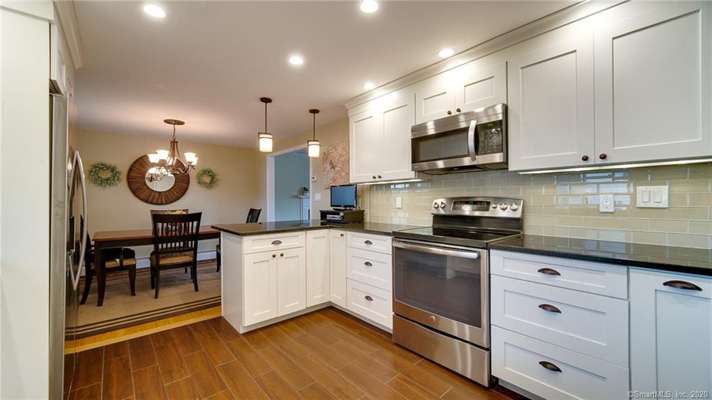76 Crestwood Trail East Hartford CT 06118