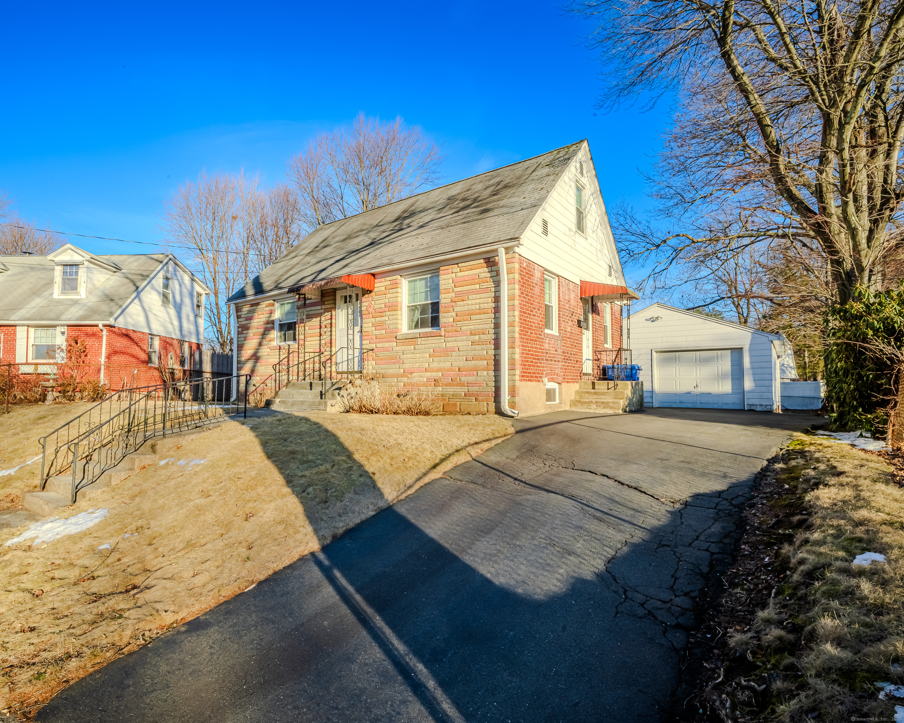 10 Lorenzo Place Bristol CT 06010