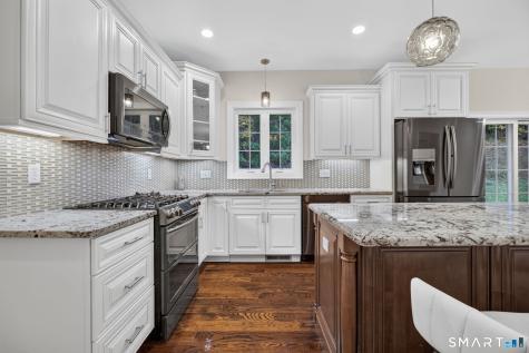 79 High Ledge Circle Manchester CT 06040
