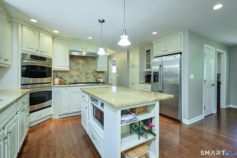 15 Wheeler Park Place Fairfield CT 06825