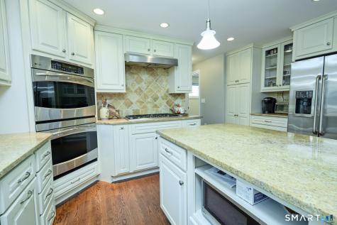 15 Wheeler Park Place Fairfield CT 06825