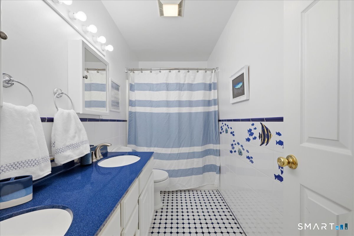 11 Beverly Road Waterford CT 06385