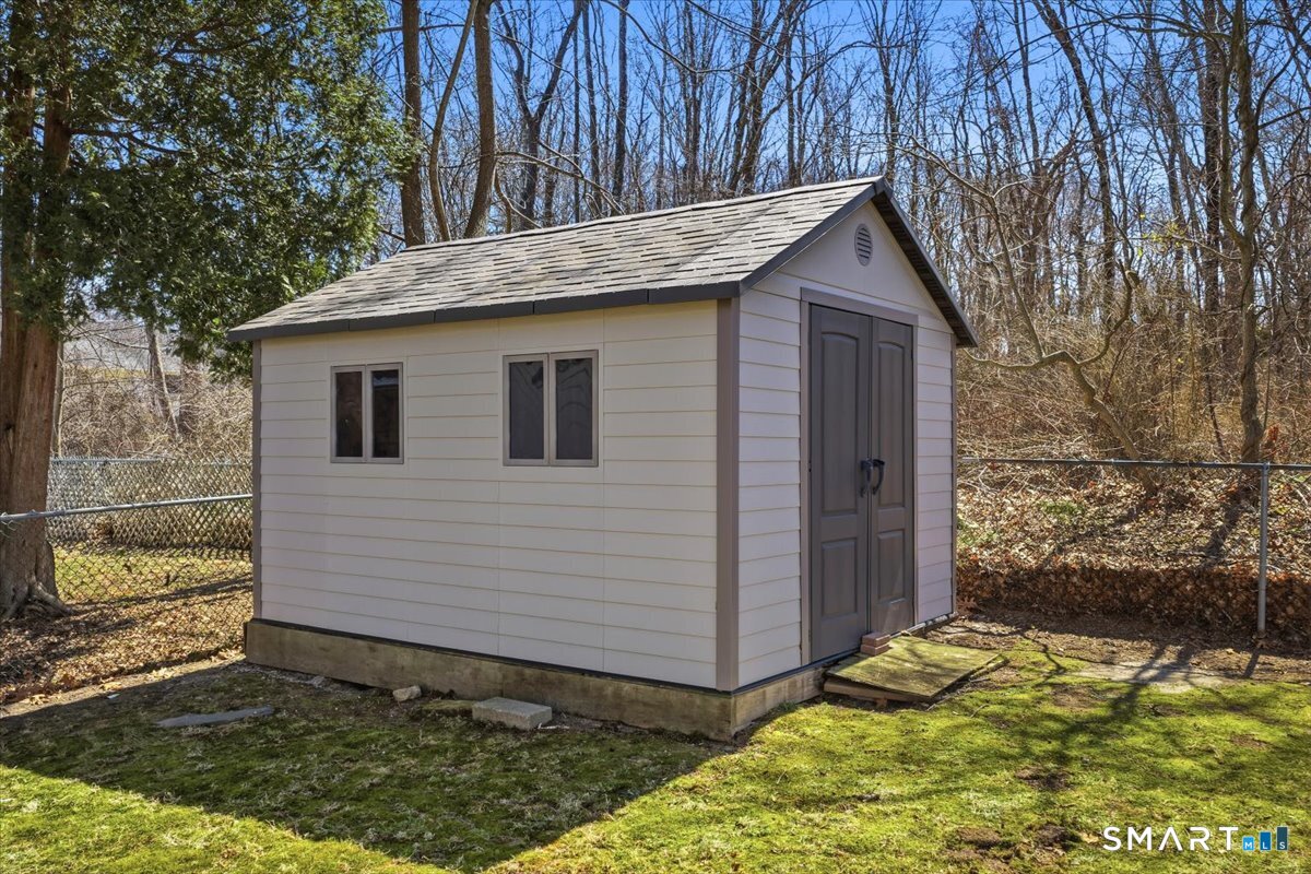 11 Beverly Road Waterford CT 06385