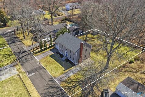 11 Beverly Road Waterford CT 06385