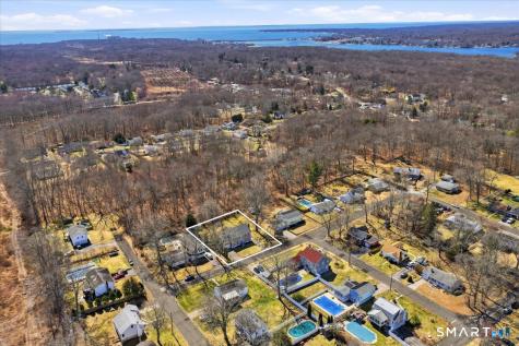 11 Beverly Road Waterford CT 06385