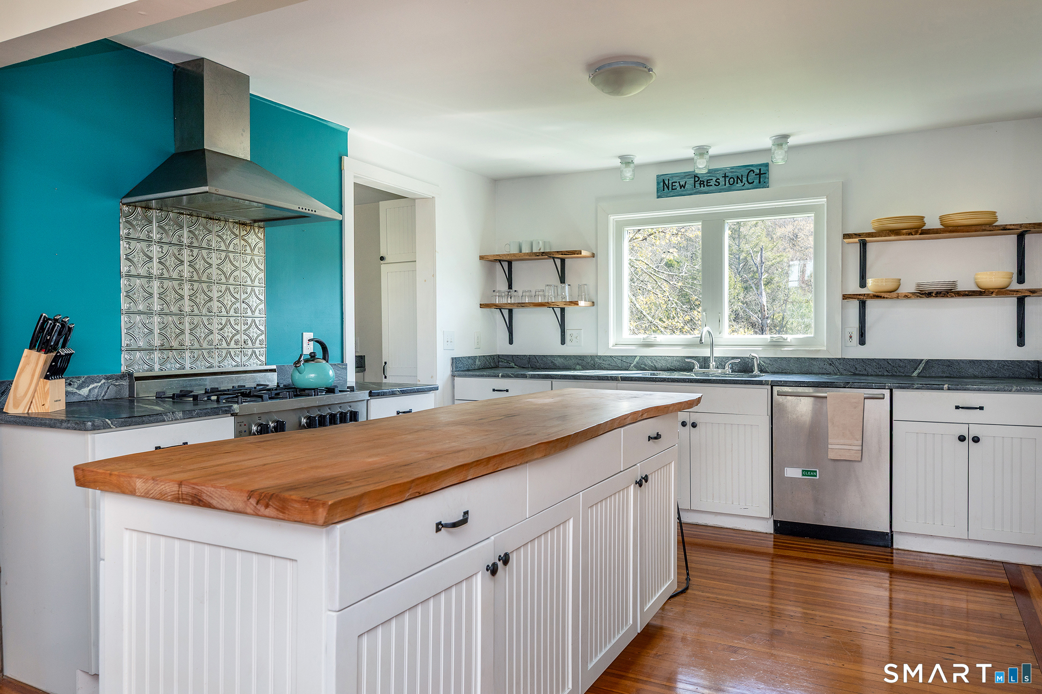 2 Valley Road Washington CT 06777