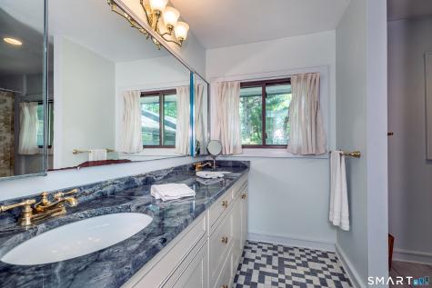 12 Mauweehoo Hill Sherman CT 06784