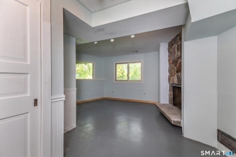 12 Mauweehoo Hill Sherman CT 06784