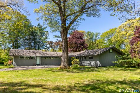 12 Mauweehoo Hill Sherman CT 06784