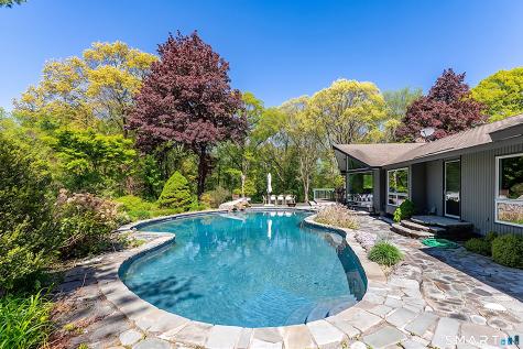 12 Mauweehoo Hill Sherman CT 06784