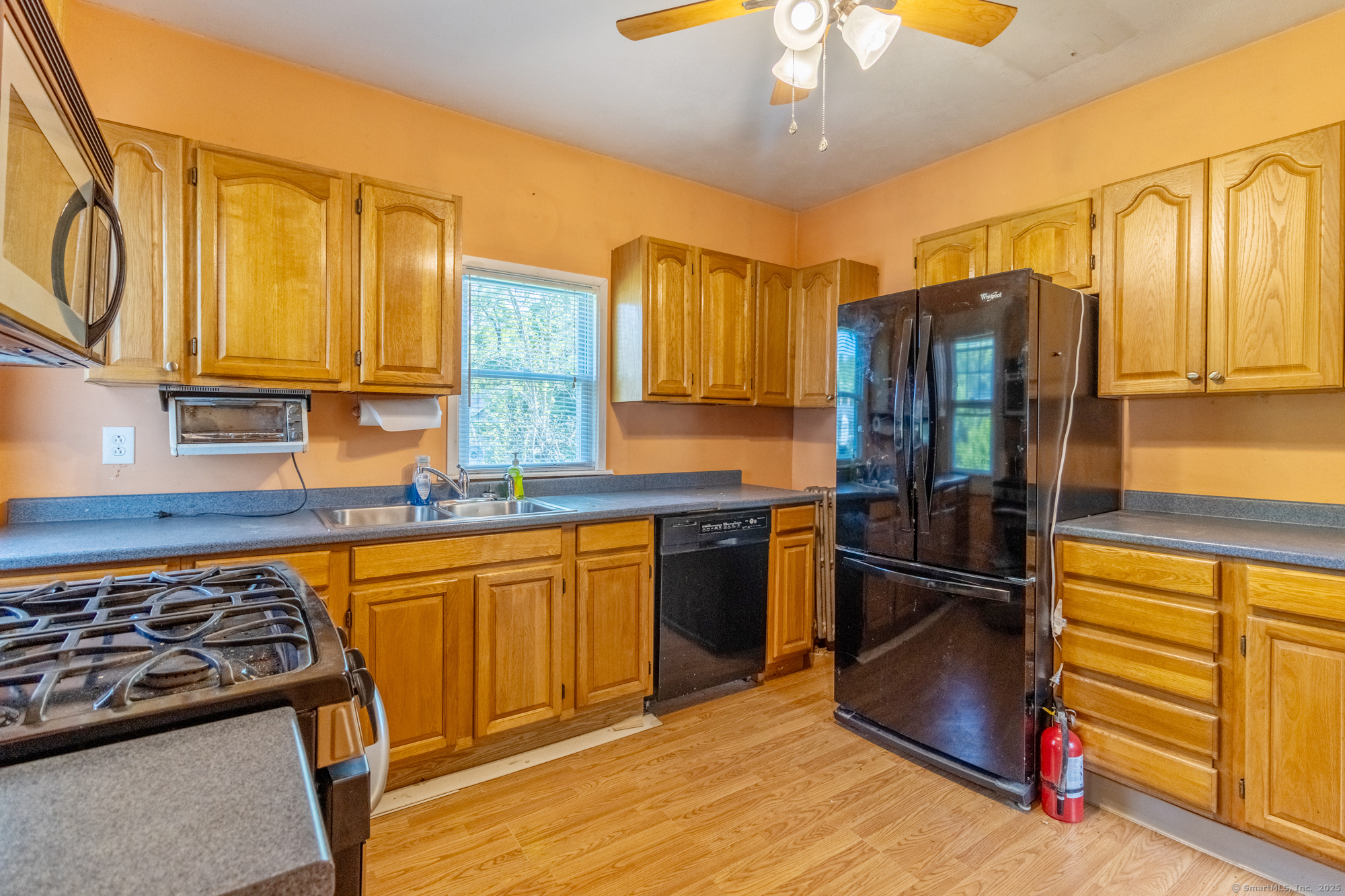 14 Main Street East Hampton CT 06424