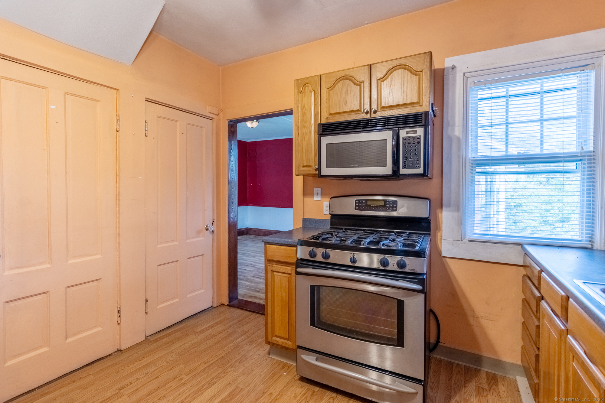 14 Main Street East Hampton CT 06424