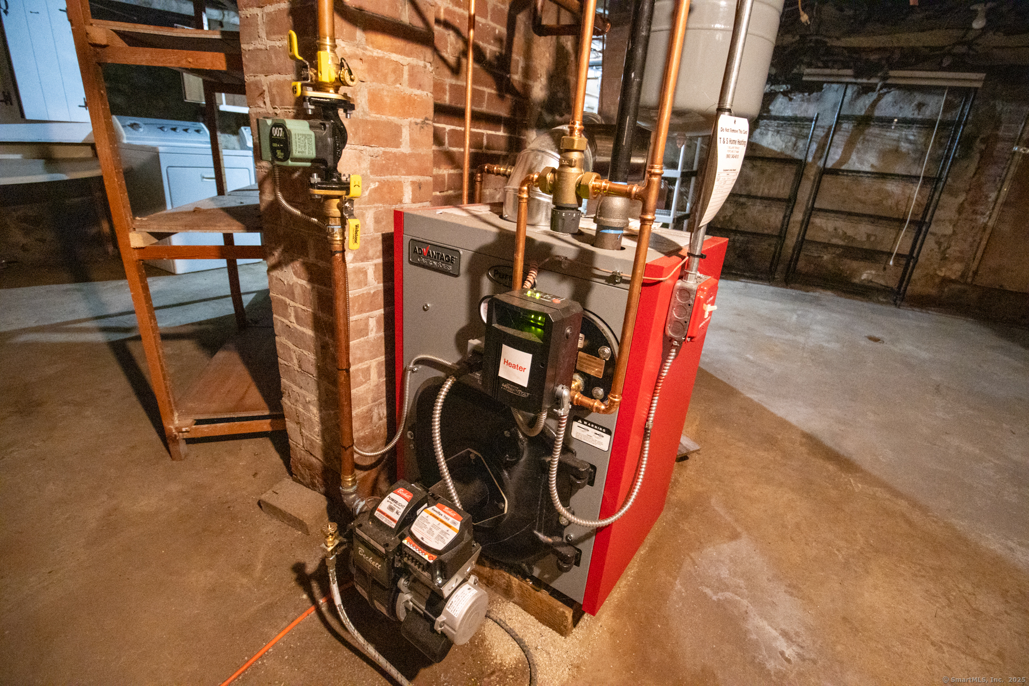 14 Main Street East Hampton CT 06424