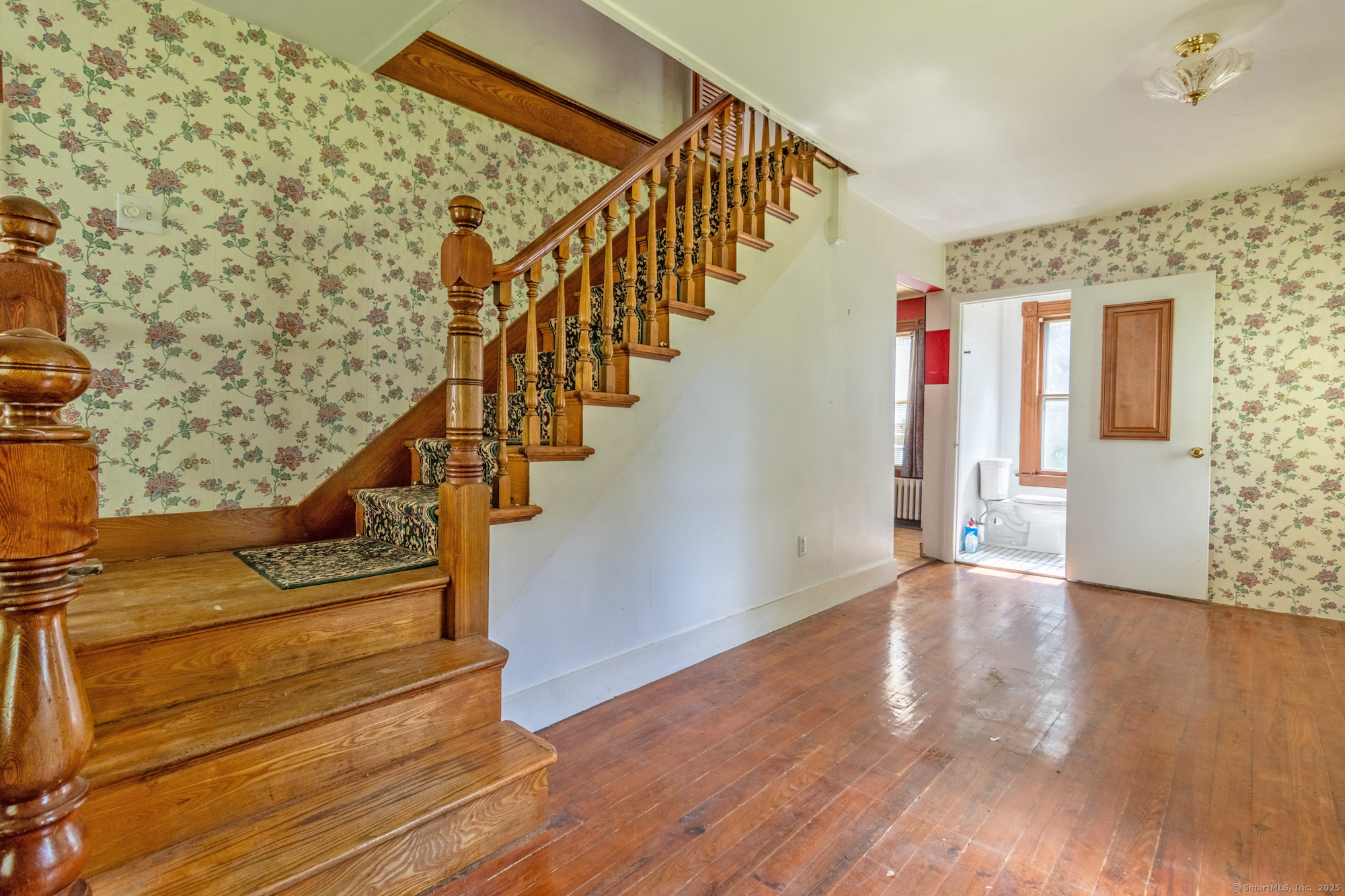 14 Main Street East Hampton CT 06424