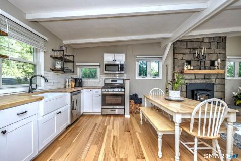 20 Oak Road New Milford CT 06776