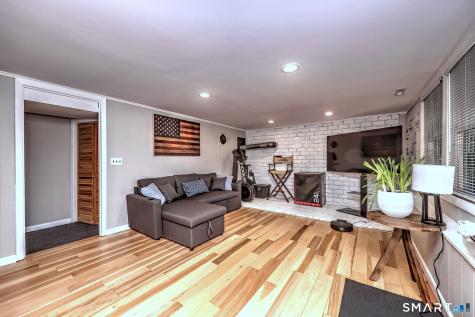 20 Oak Road New Milford CT 06776