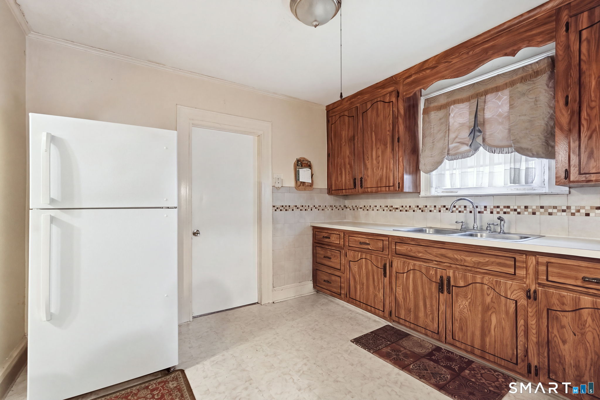 86 Litchfield Street Hartford CT 06112