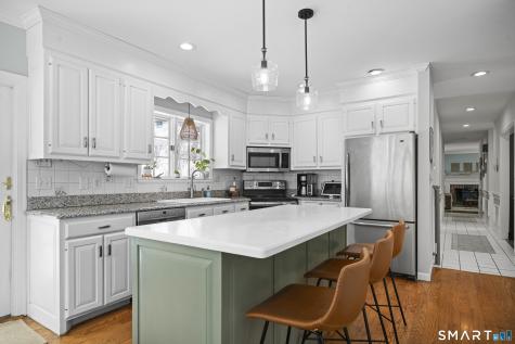 117 North Saddle Ridge Simsbury CT 06092