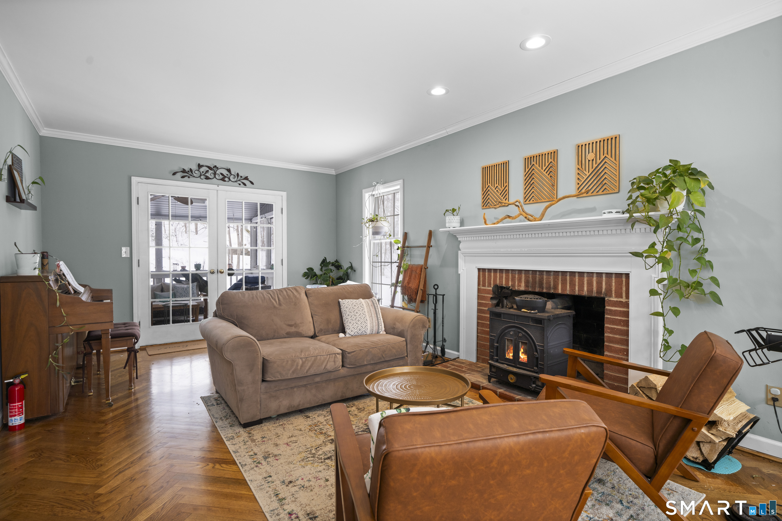 117 North Saddle Ridge Simsbury CT 06092