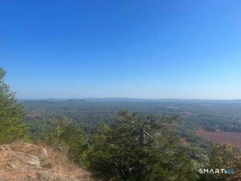 117 North Saddle Ridge Simsbury CT 06092