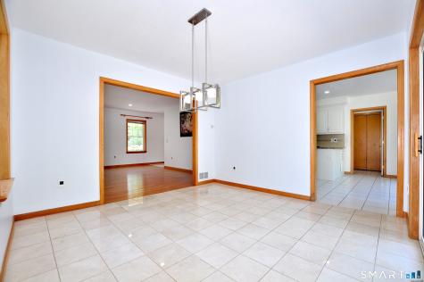 24 Wintonbury Drive Farmington CT 06032