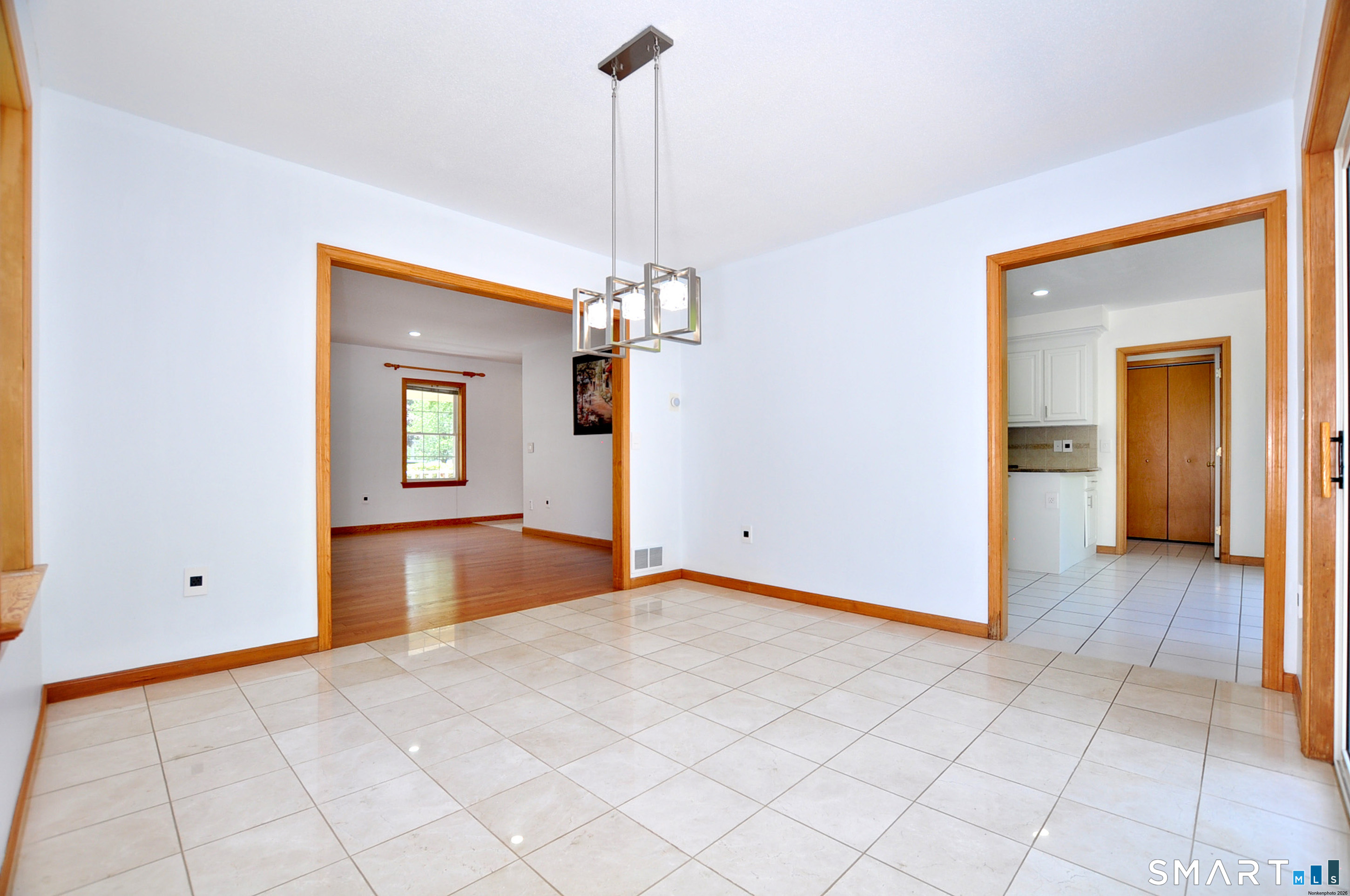 24 Wintonbury Drive Farmington CT 06032