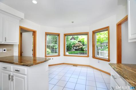 24 Wintonbury Drive Farmington CT 06032