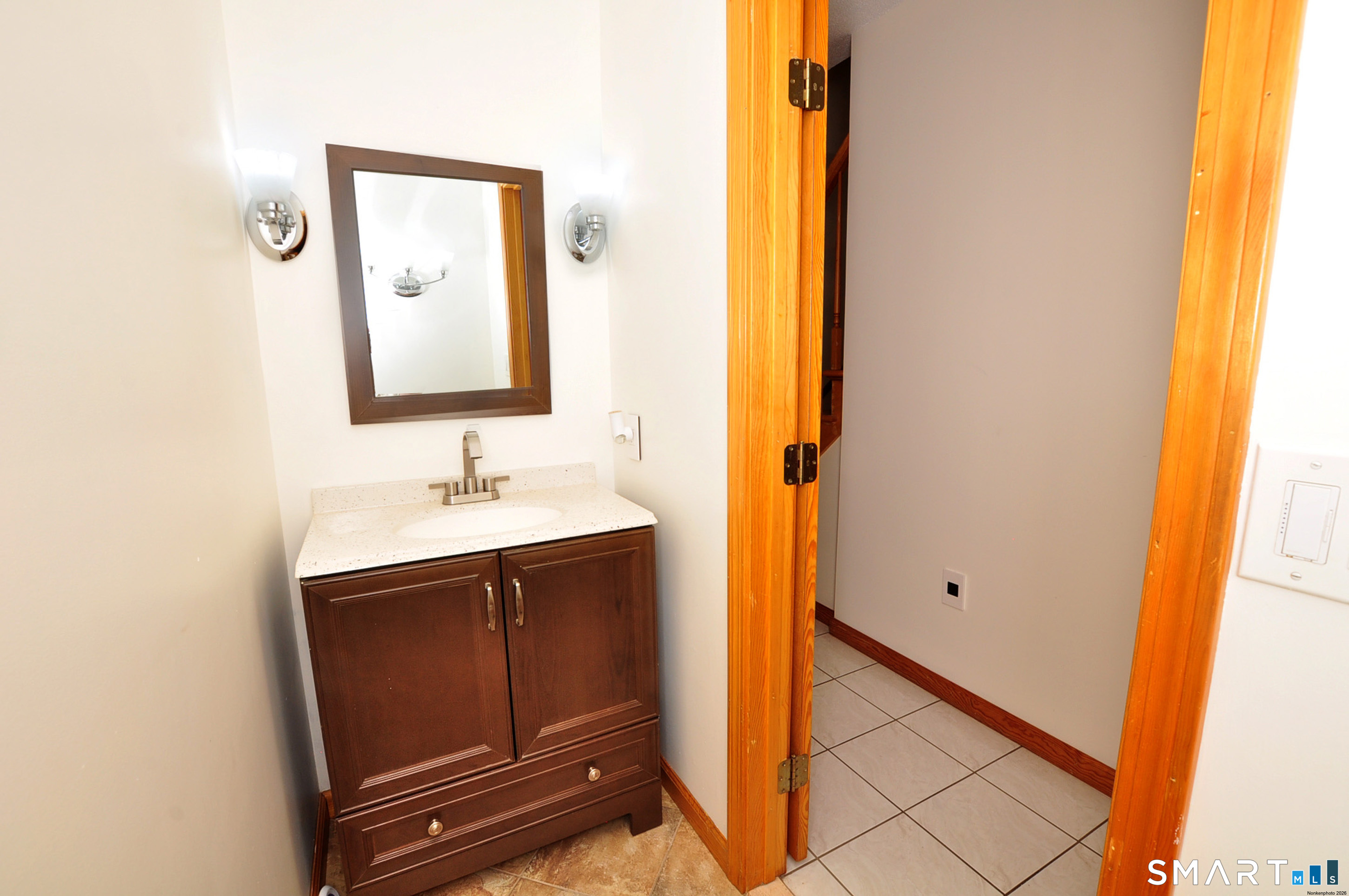 24 Wintonbury Drive Farmington CT 06032