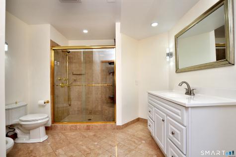 24 Wintonbury Drive Farmington CT 06032
