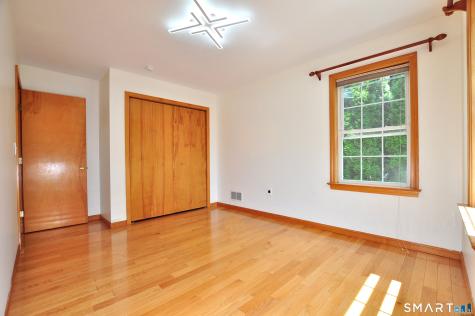 24 Wintonbury Drive Farmington CT 06032