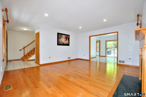 24 Wintonbury Drive Farmington CT 06032