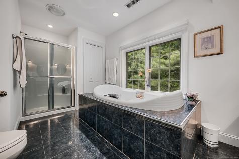 68 Hart Street Burlington CT 06013