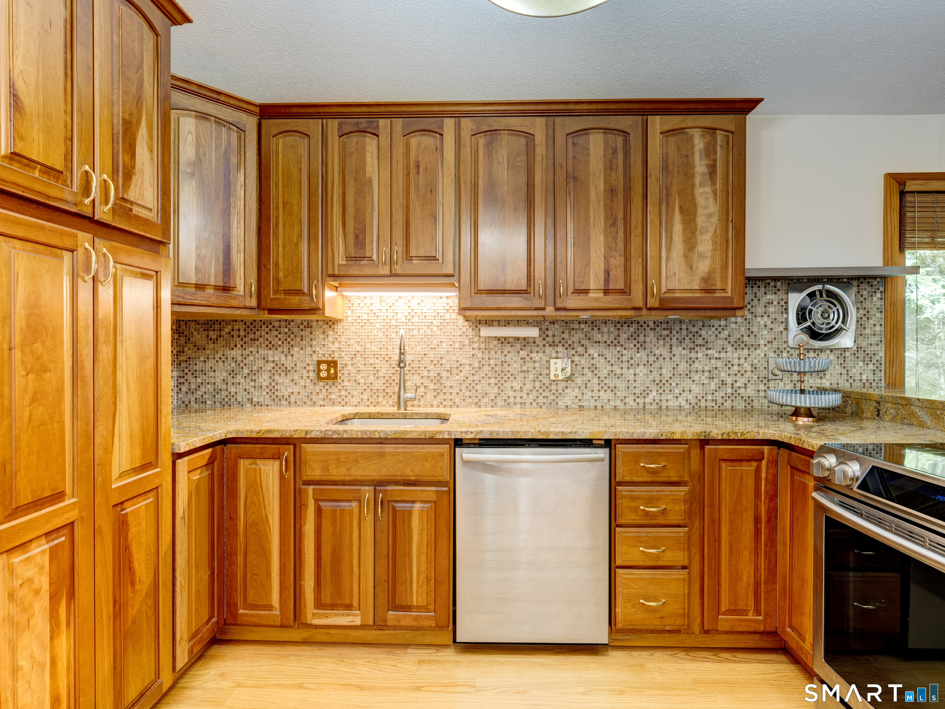 15 Brookridge Drive Avon CT 06001
