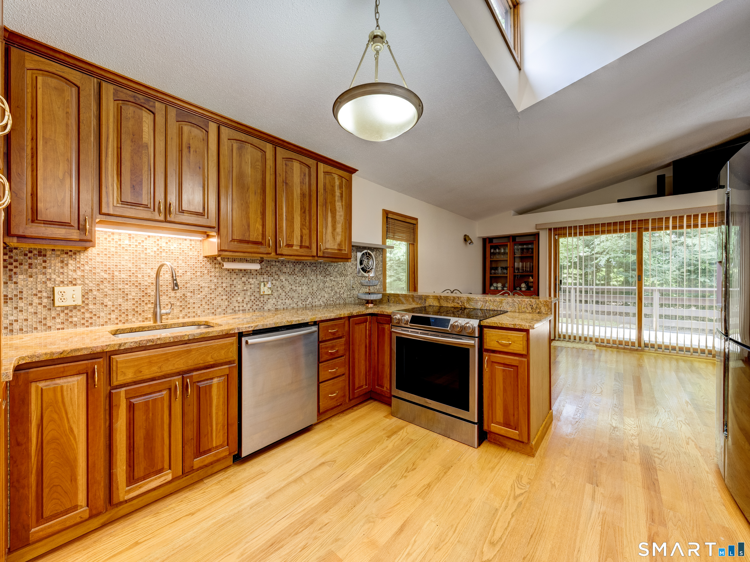 15 Brookridge Drive Avon CT 06001