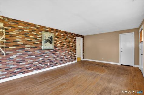 44 Lawrence Avenue Avon CT 06001