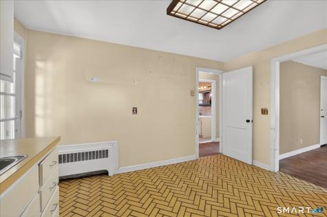 44 Lawrence Avenue Avon CT 06001