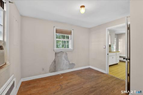 44 Lawrence Avenue Avon CT 06001